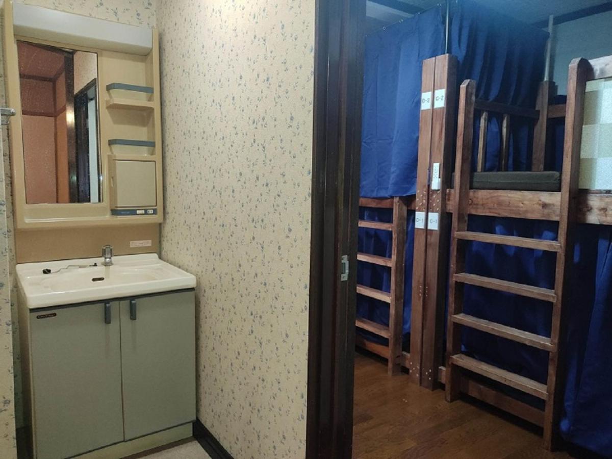 Guesthouse Kincha 駅東口 Utsunomiya Exteriör bild